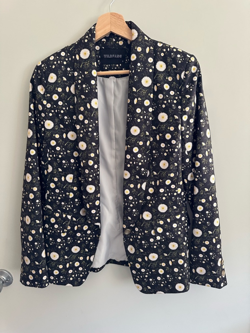 Wildfang Black Daisy-Print Blazer Suit Jacket.Small.
